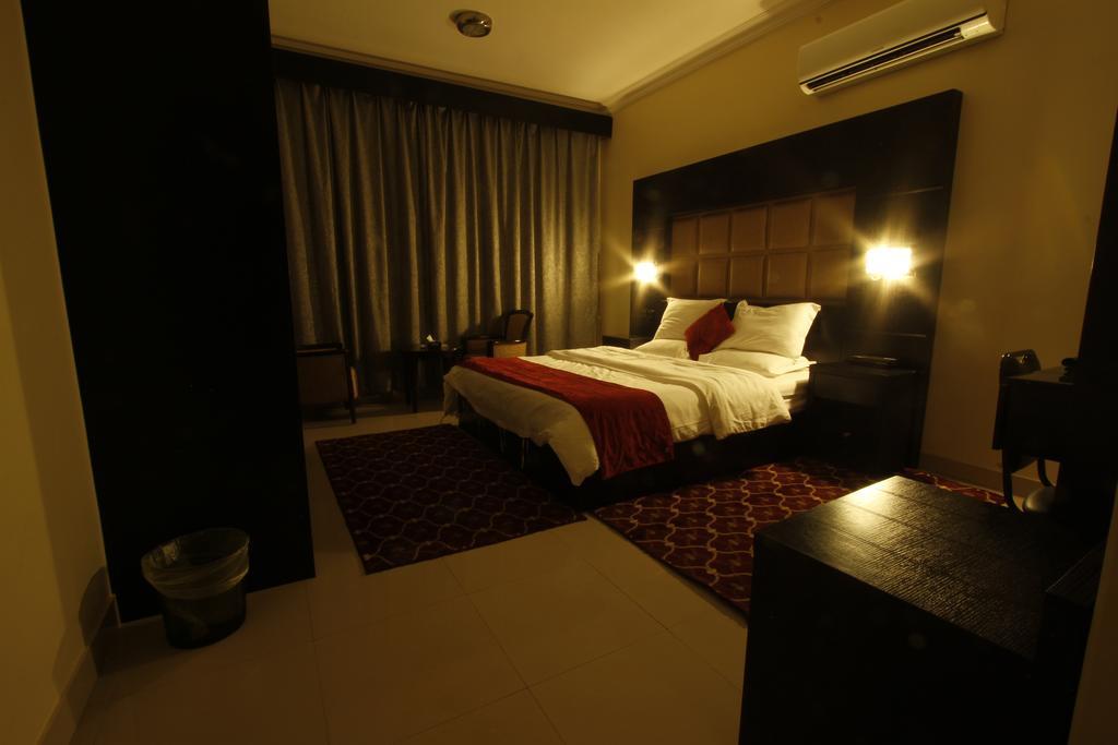Manazel Al Hamra Apartment 2 Buraidah Room photo
